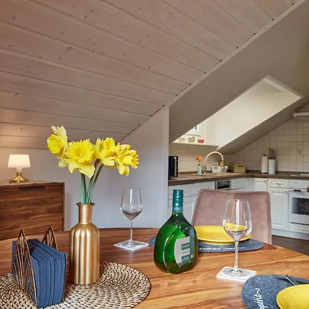 Angernest Appartement *