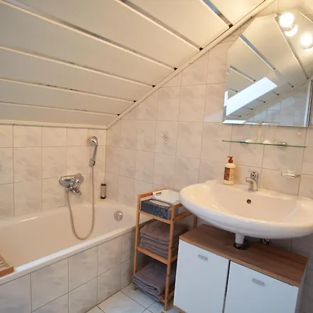 Angernest Appartement *